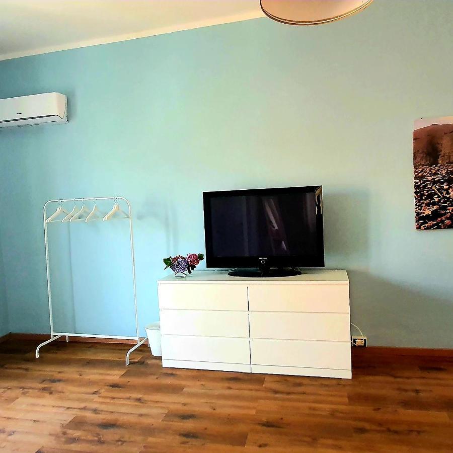 La Casa Di Andreina Hotel Мондело Екстериор снимка