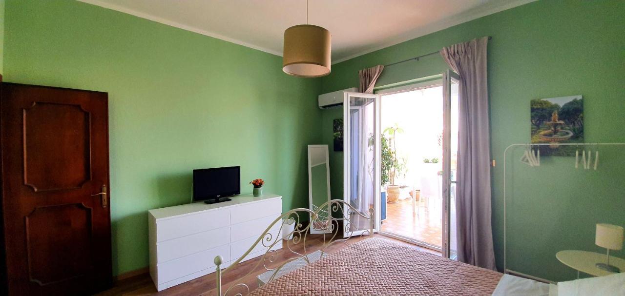 La Casa Di Andreina Hotel Мондело Екстериор снимка